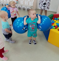 Мой весёлый, звонкий мяч... Мой весёлый, звонкий мяч.